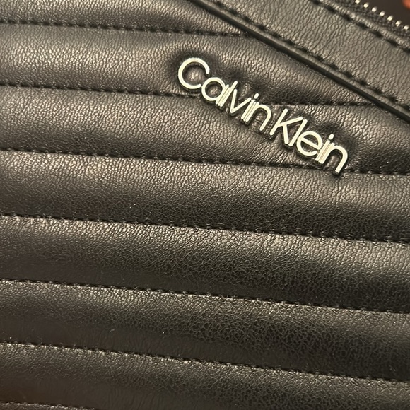 NWOT Calvin Klein black Wristlet with silver hardware - Picture 3 of 7